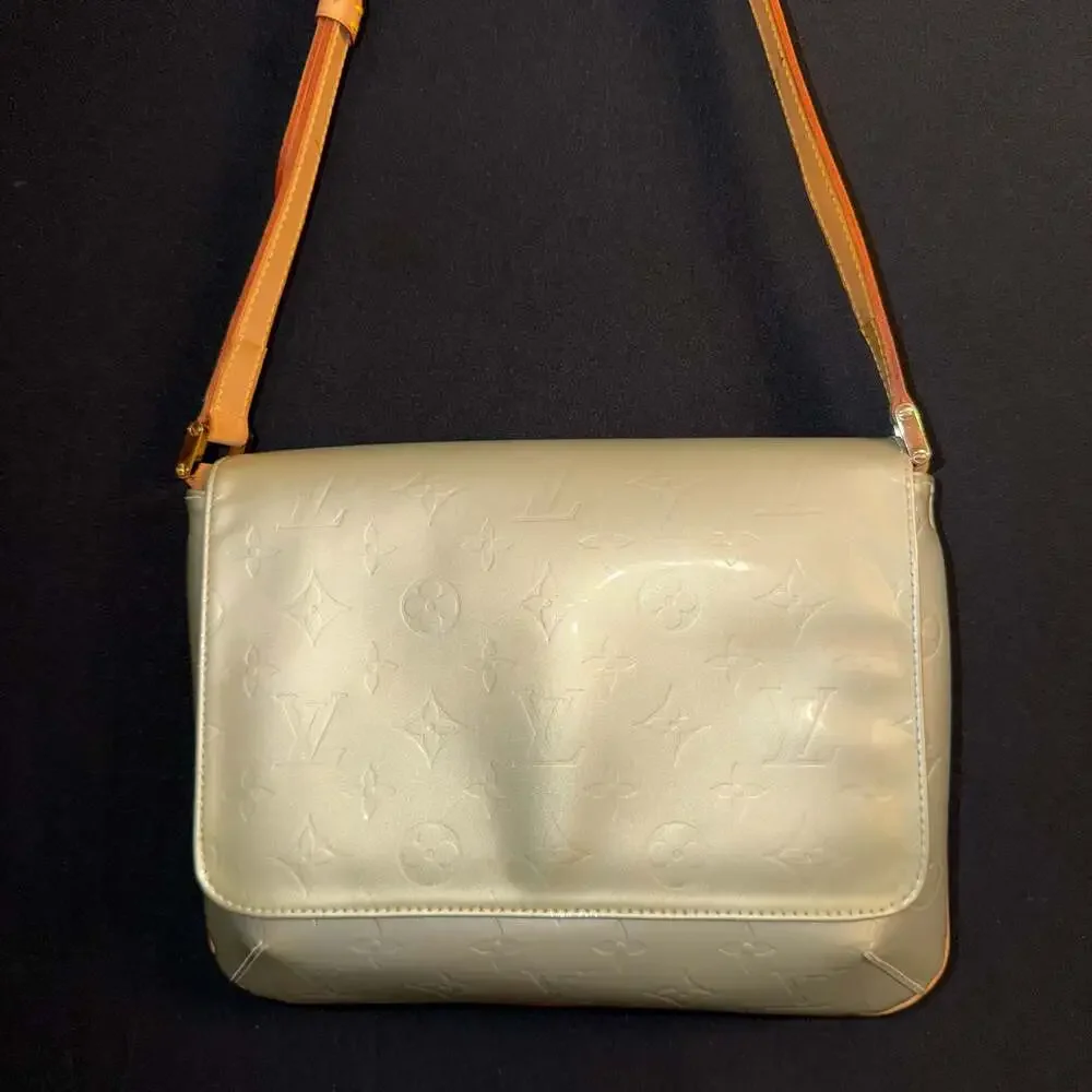 Louis Vuitton Monogram Vernis Thompson Street Shoulder Bag